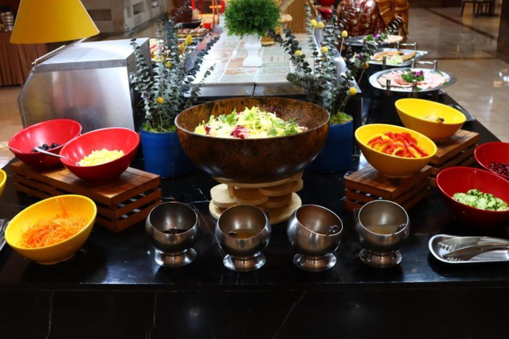 West International Trade Grand Hotel 5*
